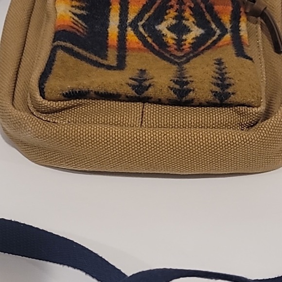 Pendleton Women's Blue Chief Joseph Crossbody Satchel Handbag - Picture 9 of 9